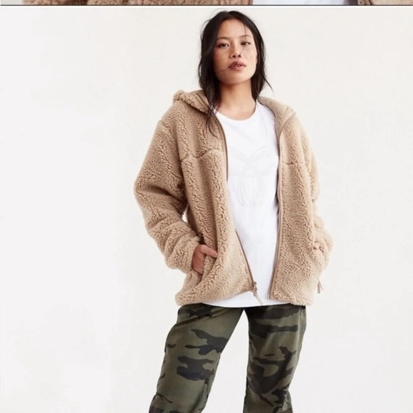 Aritzia Tna Sherpa Fleece Hooded Jacket Tan Size XXS - Picture 13 of 16